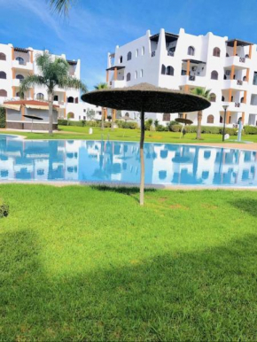 Bel Appartement à Golf Garden